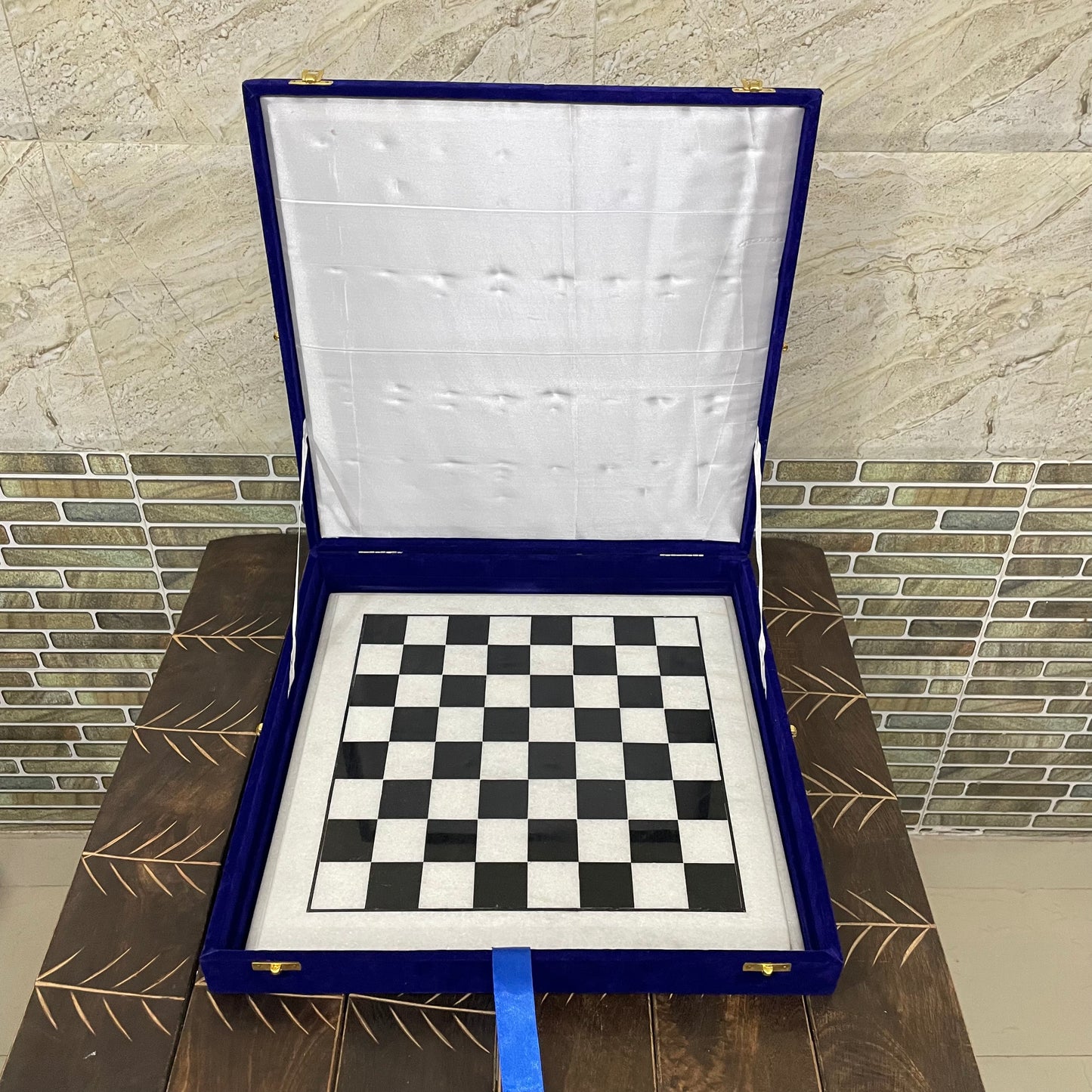 Black and white Marble Chess Board & Pieces 15 inch