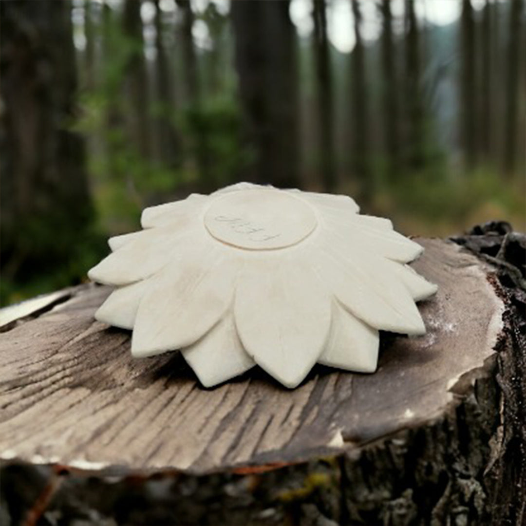 Max Bee Hand Crafted inlay art Bowl / Urli