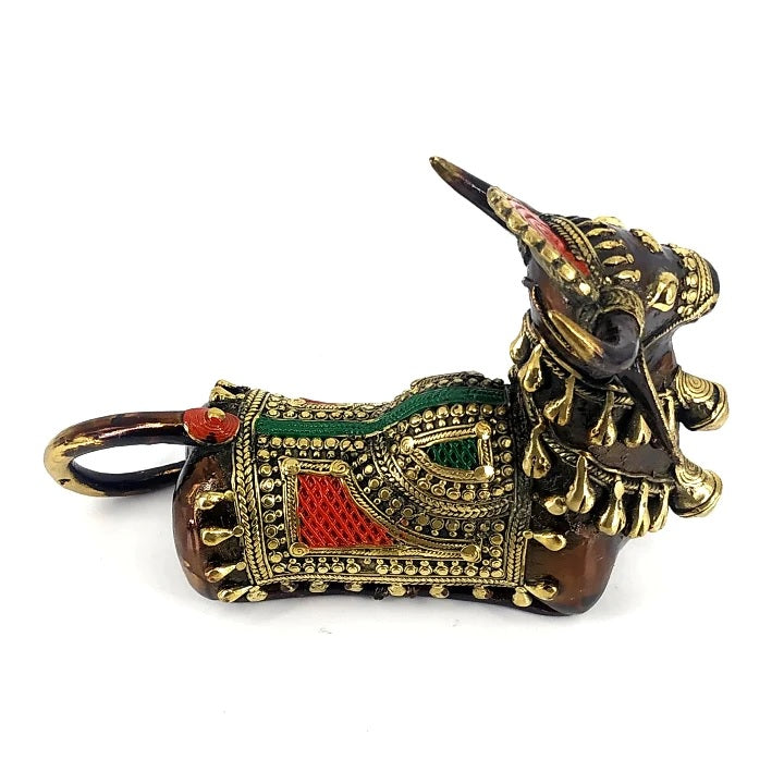 Right side view nandi