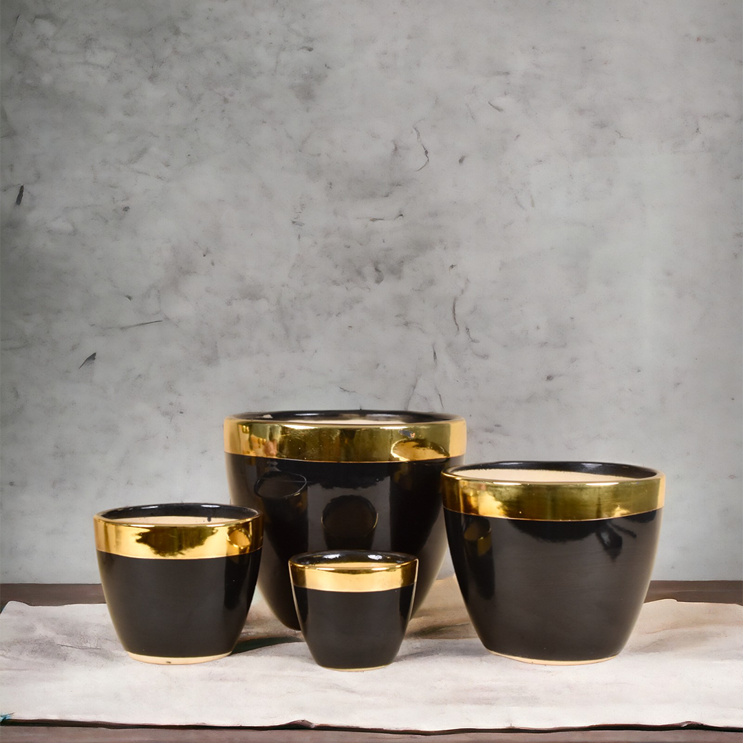 Vase with Gloden Strip (Set of 4)