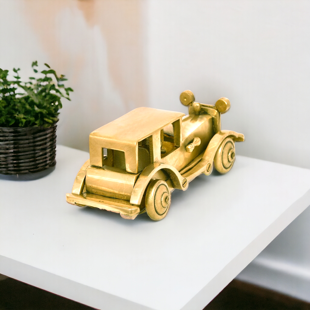 Vintage Car Showpiece